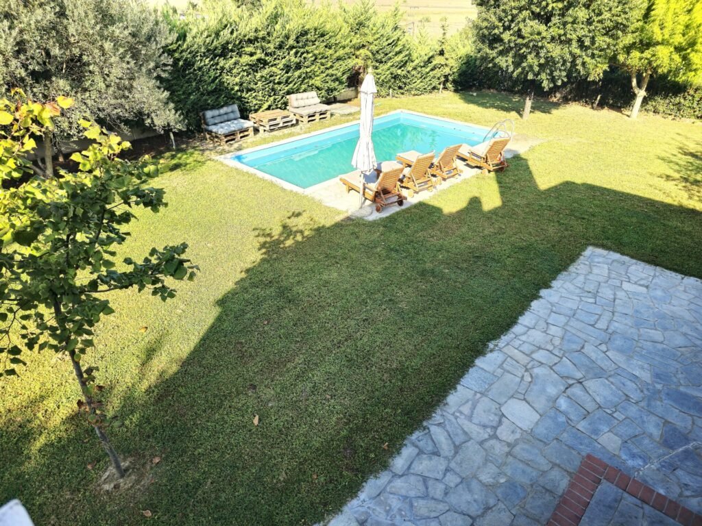 sunny adorable villa with pool halkidiki