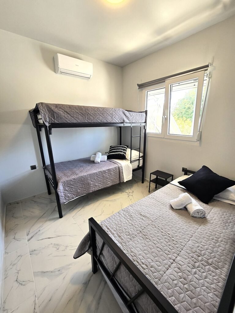 sea whisper villa halkidiki