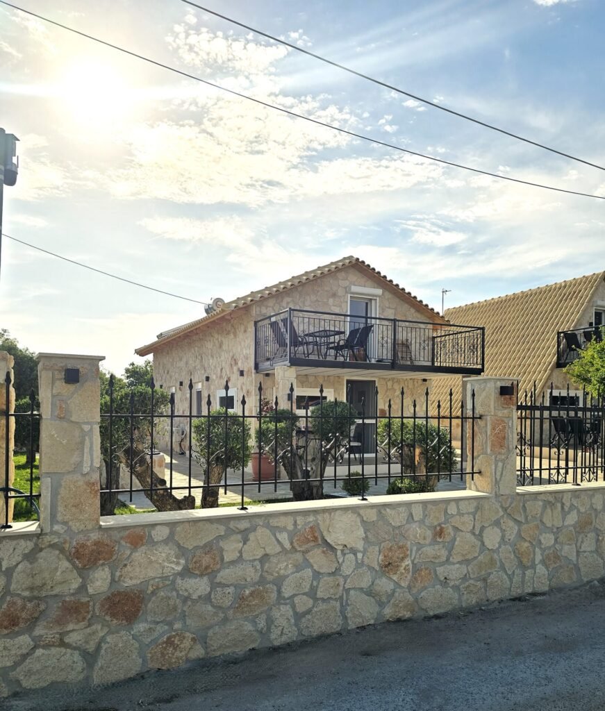 stone villa metoxi halkidiki